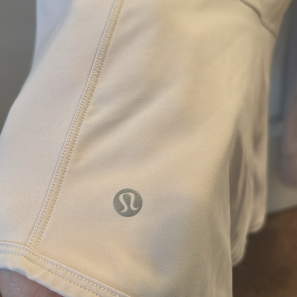 Lululemon Jacket - Picture 11 of 11